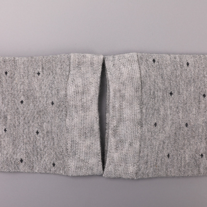 Blødt spundet silke nylon indpakket ammoniak, usynlig diamantformet lille prik jacquard håndsyet vintertykke herresokker WSD2851