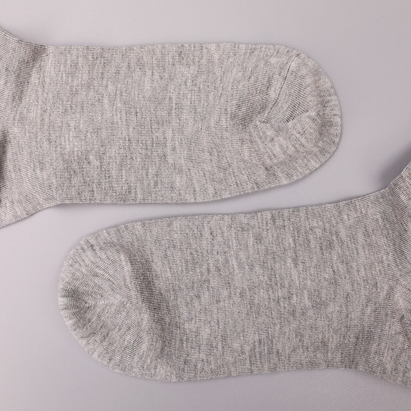 Blødt spundet silke nylon omviklet spandex imiteret 3D-printet jacquard håndsyet efterår og vinter herrestrømper WSD2850