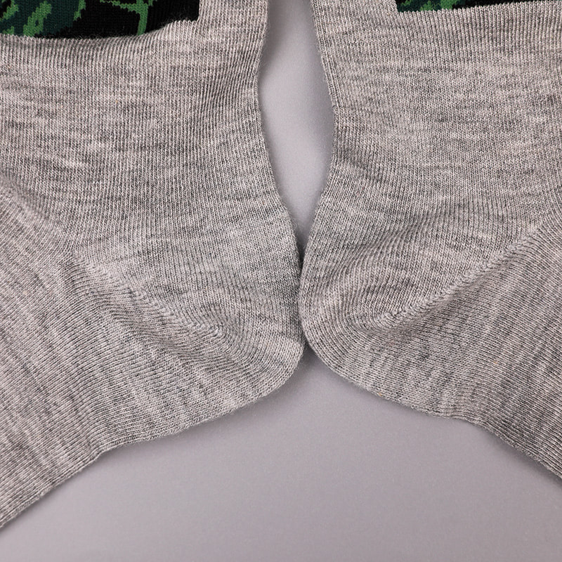 Blødt spundet silke nylon omviklet spandex imiteret 3D-printet jacquard håndsyet efterår og vinter herrestrømper WSD2850